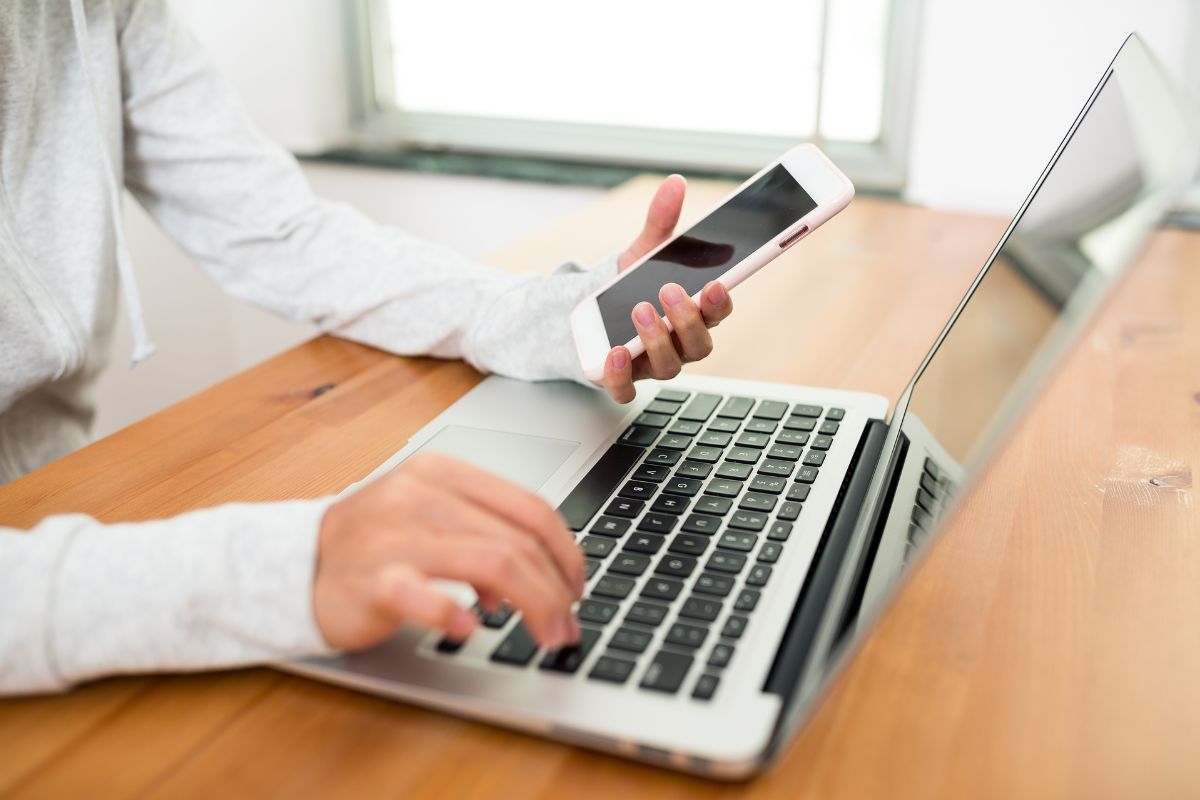 Kaip elgtis saugiai, jei vis dėlto lankotės tokiose svetainėse?