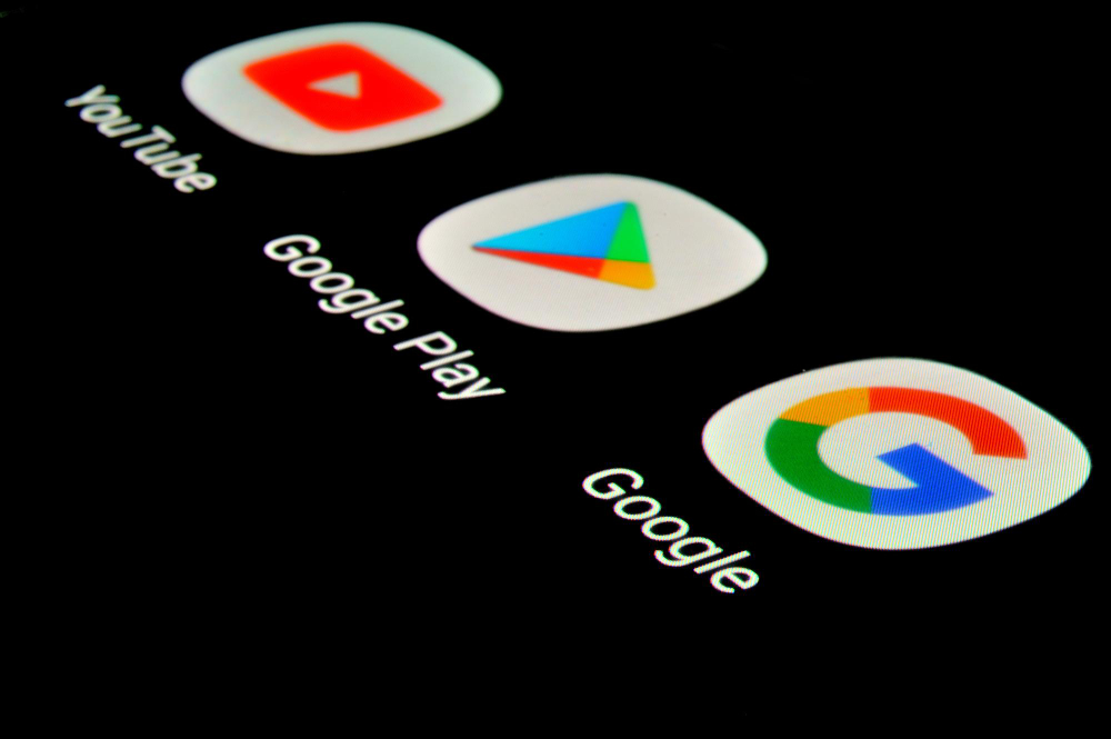 Kaip naudotis „Google Play“ telefone, jei jis neiš anksto įdiegtas