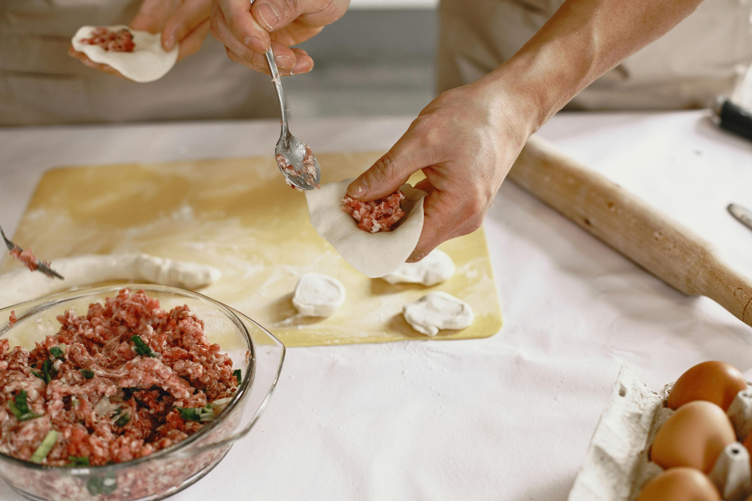 Čeburekai su kefyru: paprastas būdas išgauti purią tešlą ir tobulą skonį